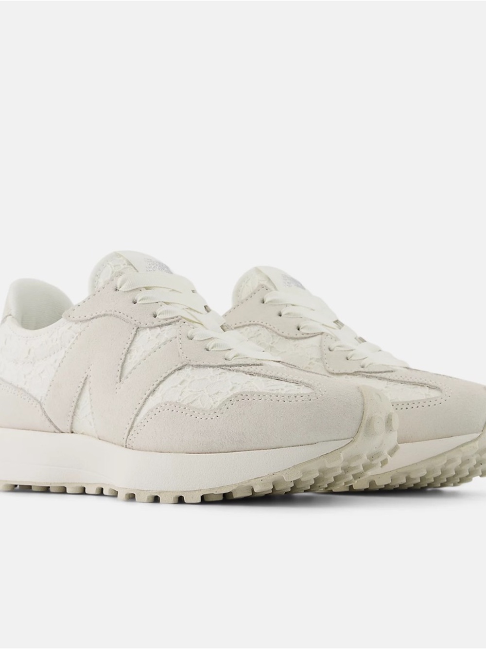New Balance Lace-Accent Women's Sneakers - Cream